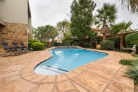 Sunset Manor Guest House - Pools