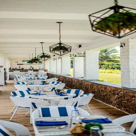 Ngwe Saung Yacht Club & Resort