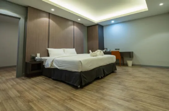 床鋪101酒店 鄰近Muang Roi Et Municipal Aquatic Animals Center的酒店