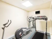 Super 8 by Wyndham Cornwall on - Gym