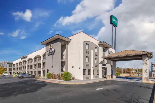 Quality Inn & Suites Morrow Atlanta South Hotels in Morrow