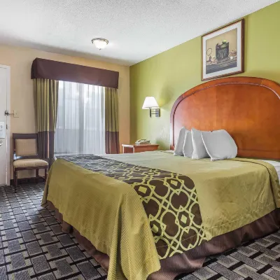 Rodeway Inn Hotels near Augusta Technical College