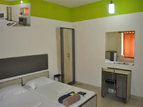 卡比裏酒店 鄰近哈札特尼桑木丁火車站的酒店