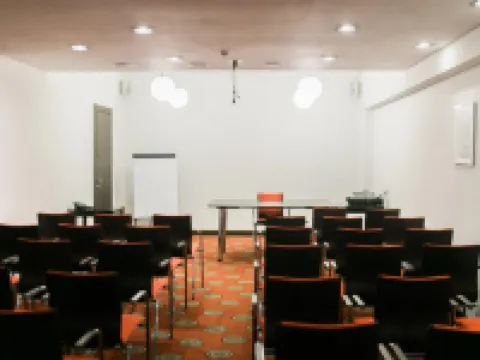 Dona Hotel
