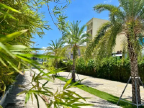 Dat Quang Vila Hotels near Chu Lai Airport