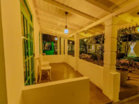 Istana Villa Mirissa Hotels in Mirissa