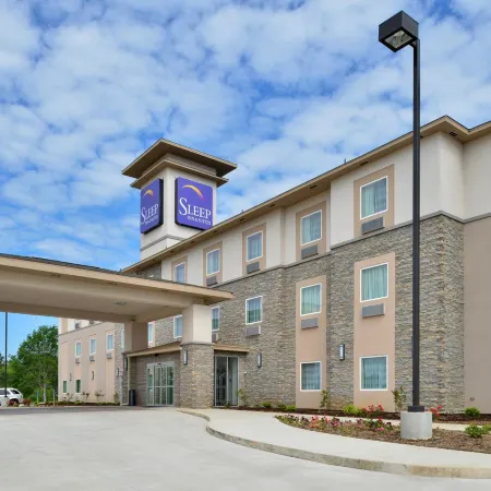 Sleep Inn & Suites