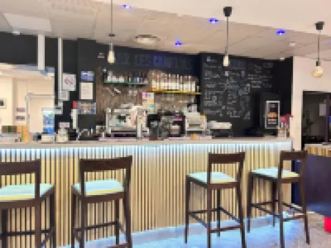 Auberge de Jeunesse HI Nice les Camélias