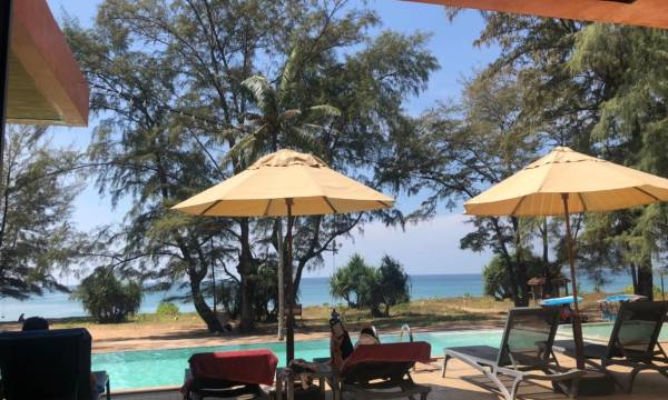 Coriacea Beachfront Boutique Phuket Resort