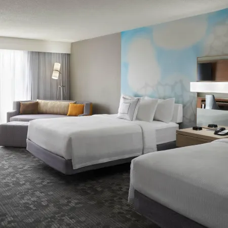 Courtyard Toronto Airport