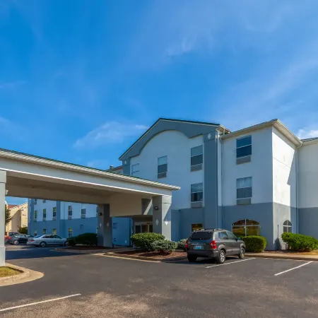 Baymont by Wyndham la Grange KY Southeast