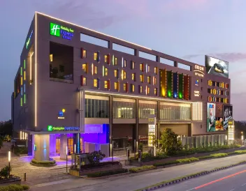Holiday Inn Express & Suites Bengaluru OMR