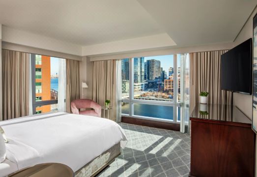 인터컨티넨탈 보스턴