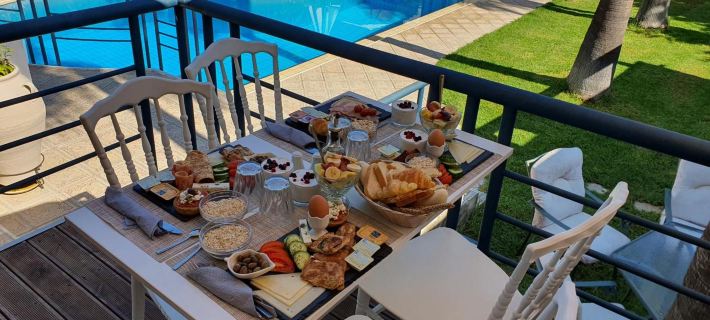 Elizabeth Suites Hotels in Daratso