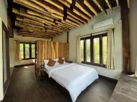 Landmark Farmhouse Hotels in Darechok