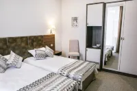 Andersen Hotel Hotels in Dombay