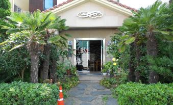 Charmant Hotel