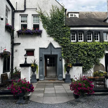 Abbotsford Hotel