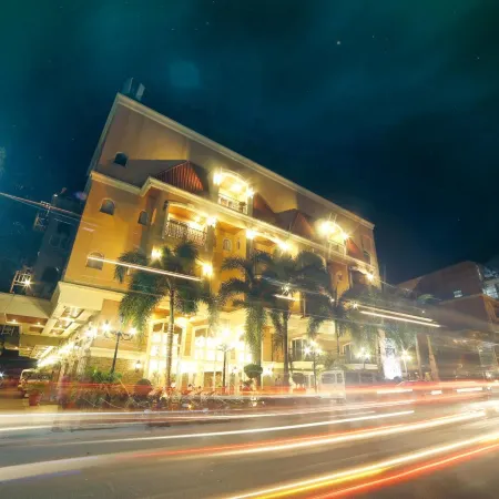 Villa Caceres Hotel