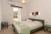 Elpis Studio Apartments - balcony