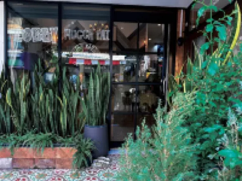 Hugga Pai 大きな木のブランコ周辺のホテル