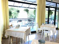 Hotel Lux - Desayuno