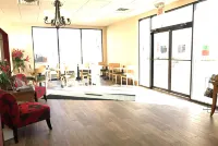 Ramada by Wyndham Harrisonburg Hotels in Hinton