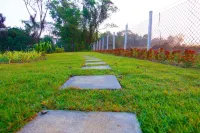 Baan Suan Mamuang Resort Wat PA Lan 주변 호텔