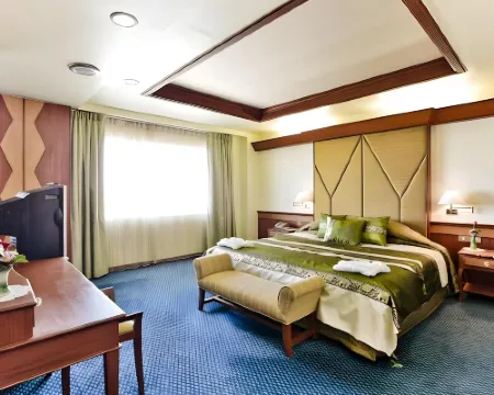 โรงแรมเจริญโฮเต็ล โรงแรมในอุดรธานี