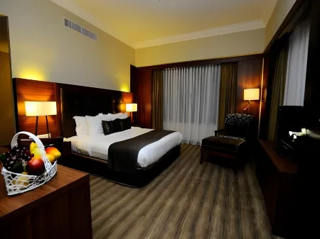 The Katerina Hotel Отели рядом с достопримечательностью «AEON BiG Batu Pahat»