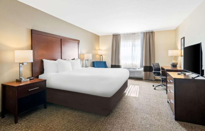 Comfort Inn Hebron-Lowell Area