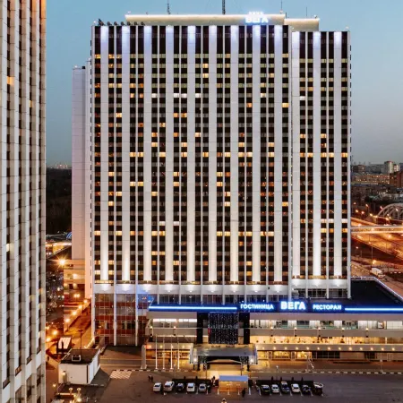 VEGA Izmailovo Hotel & Convention center (Вега Измайлово) Отели рядом с достопримечательностью ««Островок»»