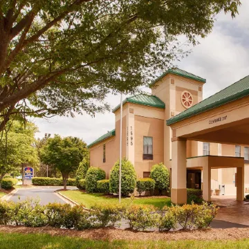 Best Western Plus Edison Inn