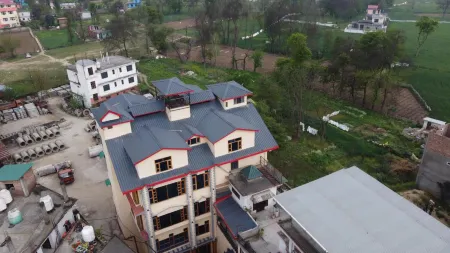 Hotel cm Palace - Pure Vegetarian