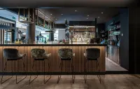 Hotel Post Alpine Cityflair - bar