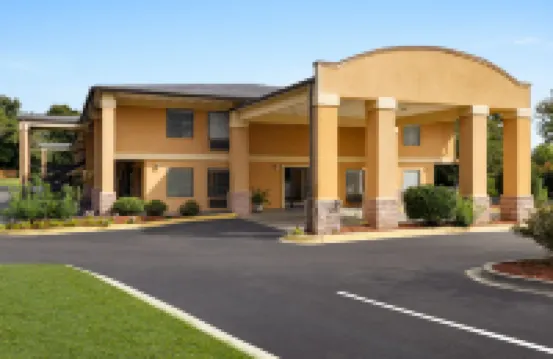 Days Inn by Wyndham Blythewood North Columbia Hotel a 