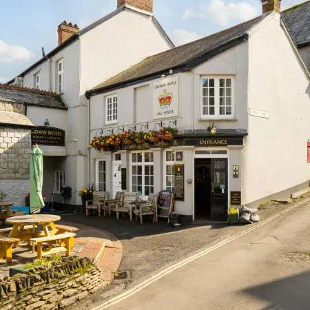 The Crown Hotel