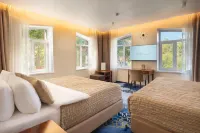 V hotel & Rooftop lounge (В отель) - Разрешено размещения с домашними животными