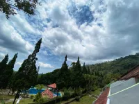 Grand Whiz Hotel Bromo - Mountain view