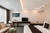 Anasvara Hotels - Hot Tub