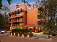 Golden Tulip Goa, Vagator Hotels near Chapora River