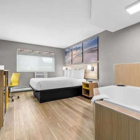 Days Inn by Wyndham la Crosse