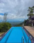 卡杜甘納瓦迷霧山別墅 - 無邊際泳池