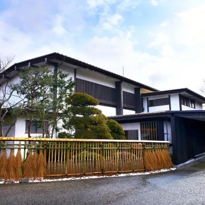 Takamiya Ryokan Sagiya Sansorai Hotels near Horetsu Shrine