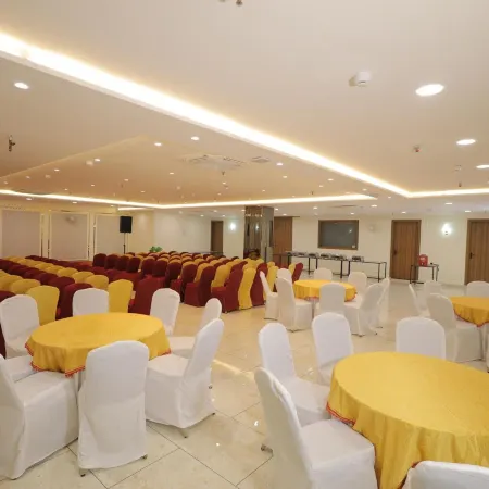 HOTEL CRESTA INN