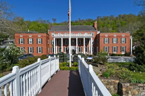 The Country Inn of Berkeley Springs - spa