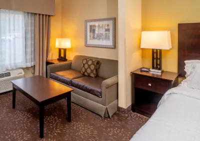 Holiday Inn Express & Suites Charleston-Kanawha City Hotels in Charleston