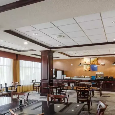 LAKE TEXOMA INN AND SUITES by IHG