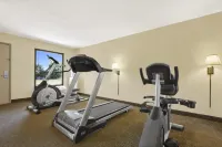 Super 8 by Wyndham Oxford Hotel di Anniston