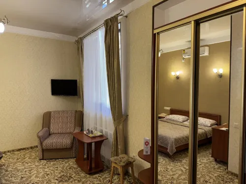 Zvezda Các khách sạn ở Simferopol